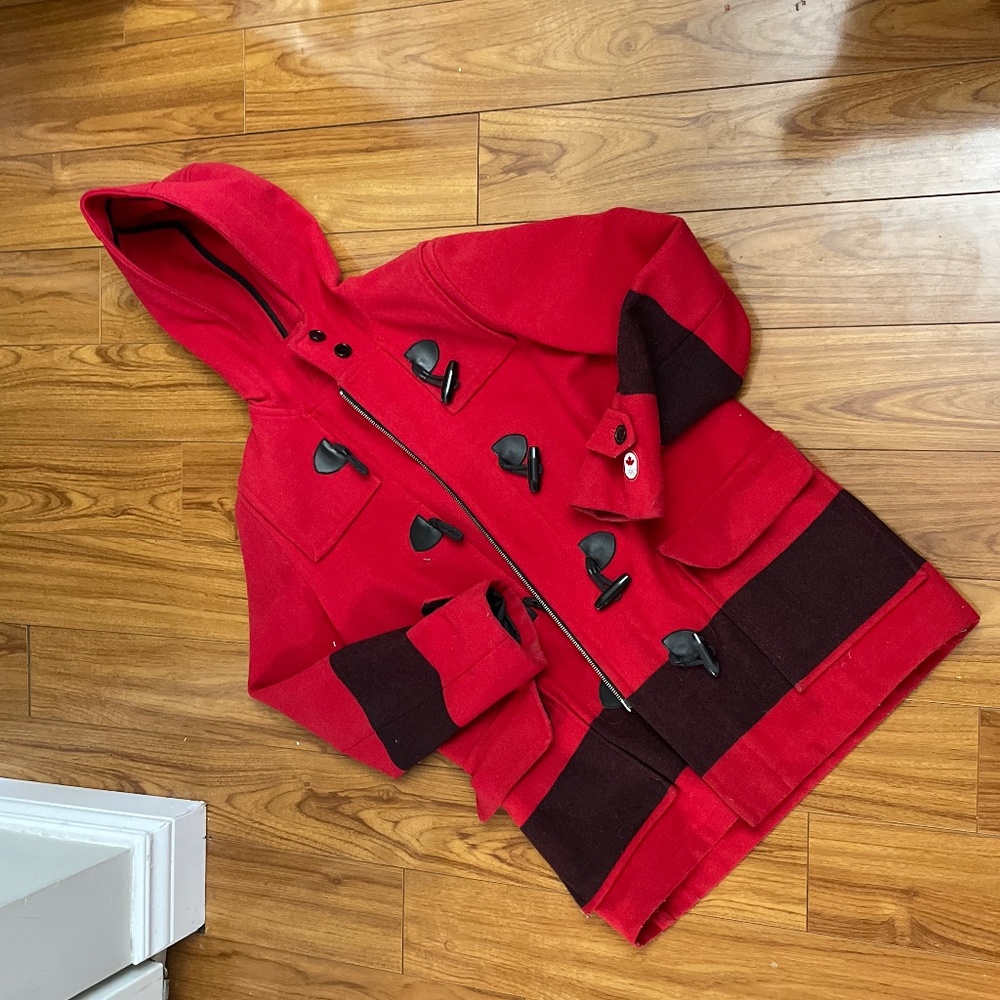 Team Canada HBC (Hudson’s Bay Company) Jacket Medium Women 2014 Edition